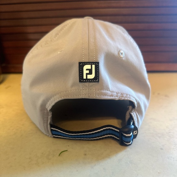 FootJoy Performance Hat - Picture 4 of 4